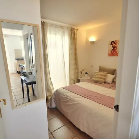 Bungalow 80-b 2 Minutes To The Beach Villa *