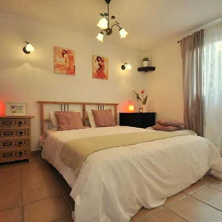 Bungalow 80-b 2 Minutes To The Beach * Tias